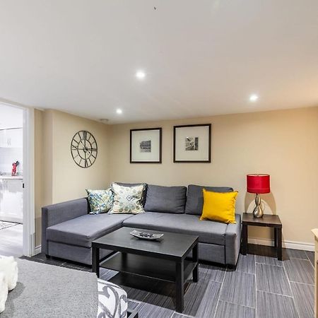 Newly Renovated - Cozy 1Br Apt With Netflix - Prime Location トロント エクステリア 写真