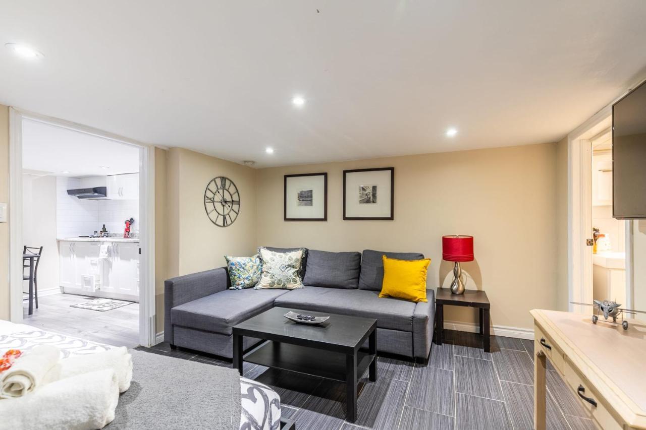 Newly Renovated - Cozy 1Br Apt With Netflix - Prime Location トロント エクステリア 写真